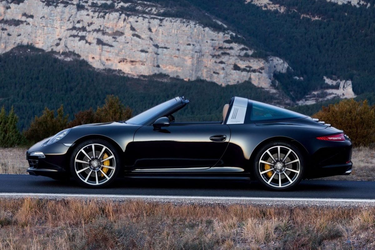 PORSCHE