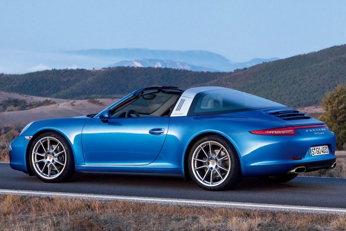 PORSCHE 911