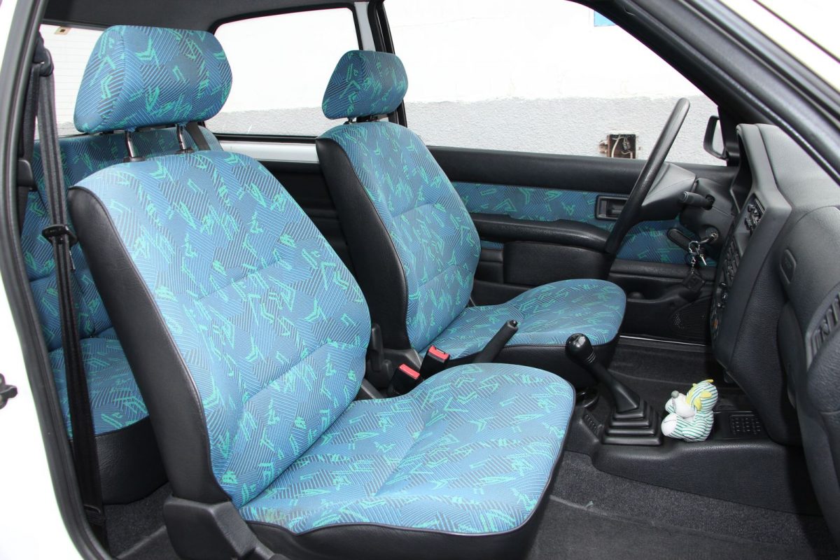 PEUGEOT 106