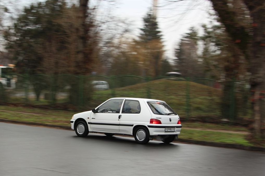PEUGEOT 106