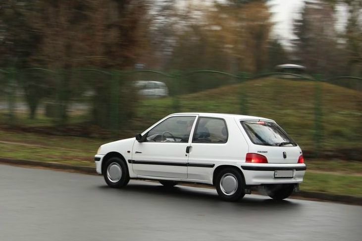 PEUGEOT 106