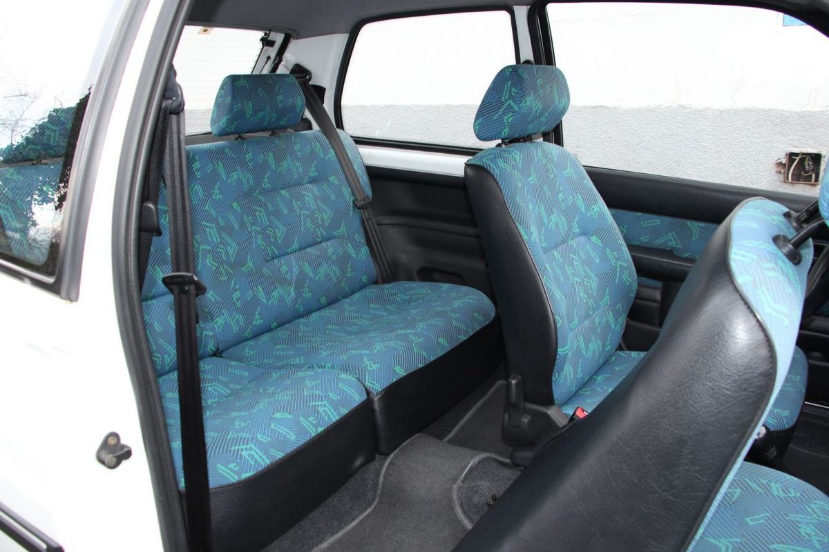 PEUGEOT 106