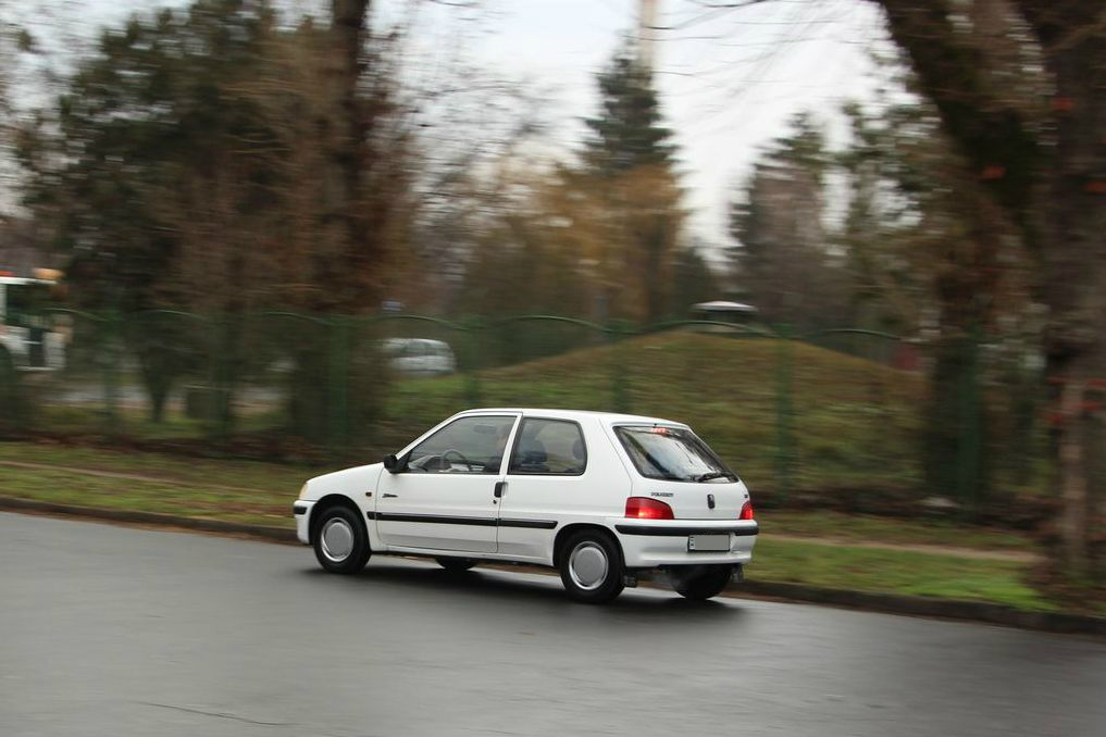 PEUGEOT 106
