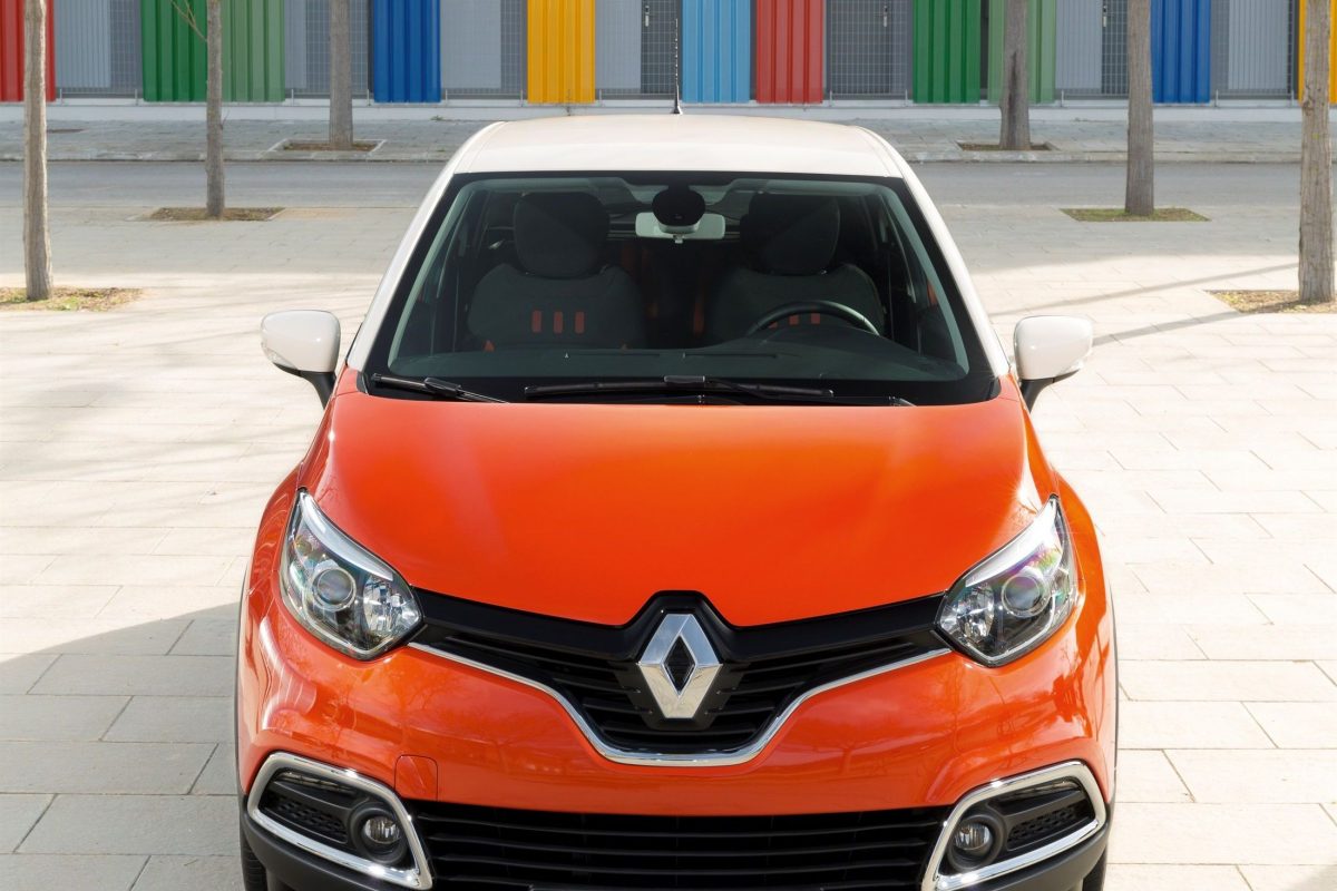RENAULT