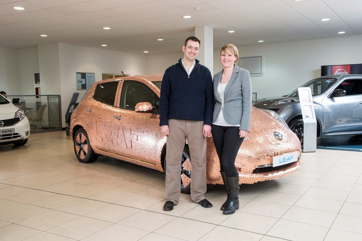 NISSAN LEAF