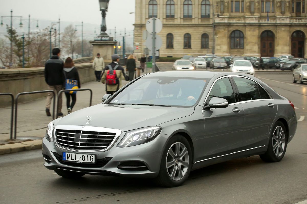 MERCEDES-BENZ