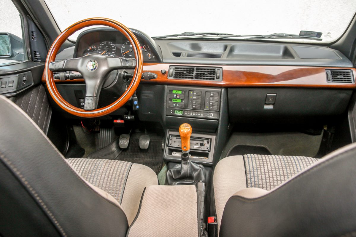 ALFA ROMEO 155