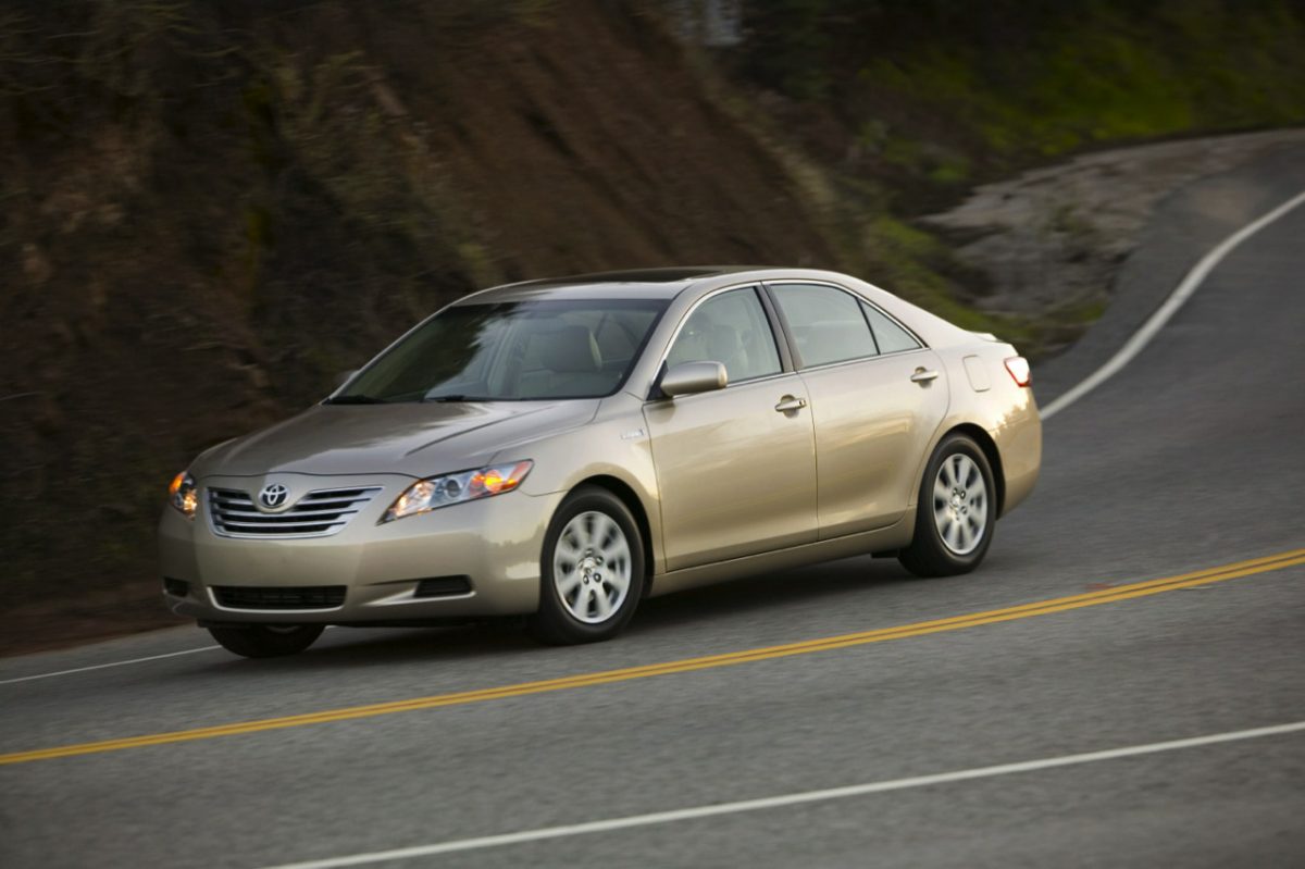TOYOTA CAMRY