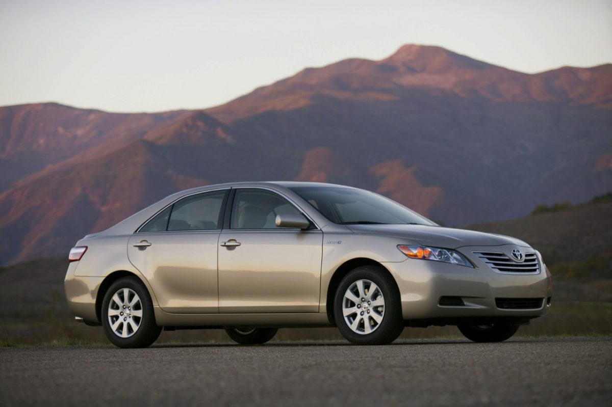 TOYOTA CAMRY