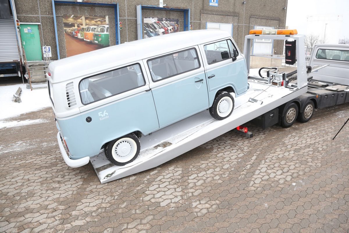 VOLKSWAGEN TRANSPORTER