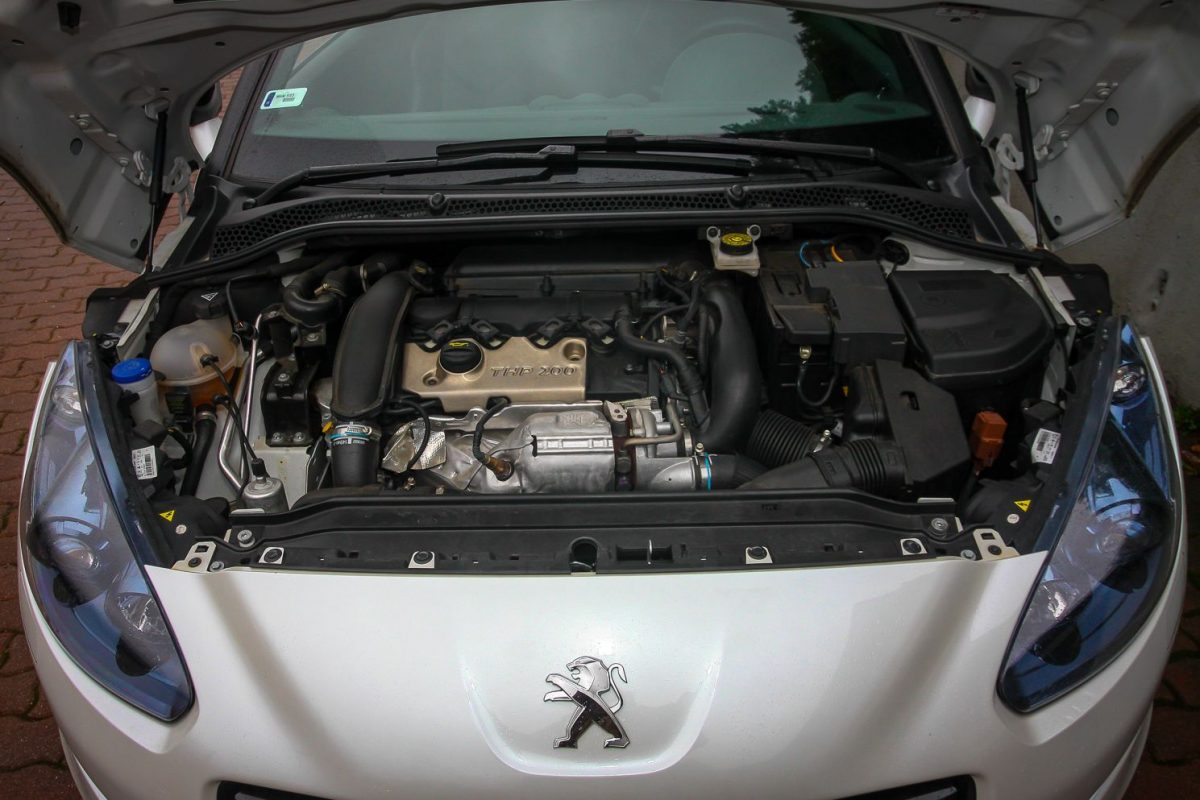 PEUGEOT RCZ
