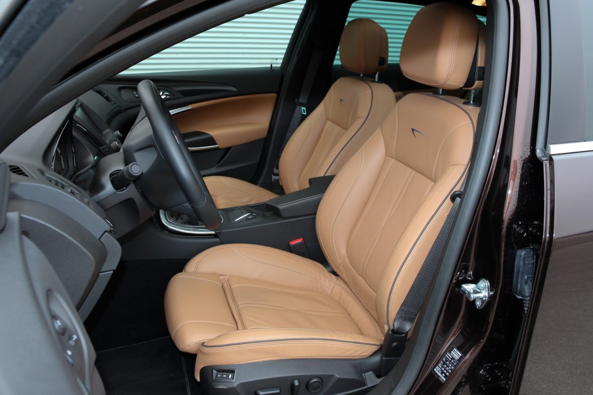 OPEL INSIGNIA