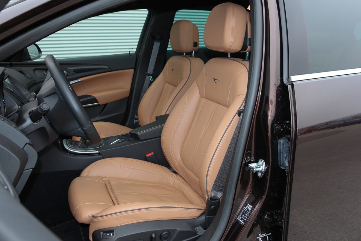 OPEL INSIGNIA