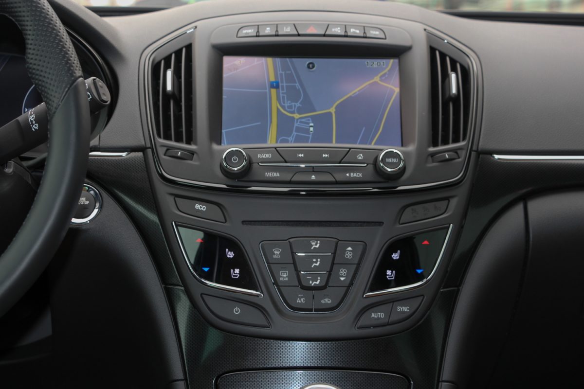 OPEL INSIGNIA