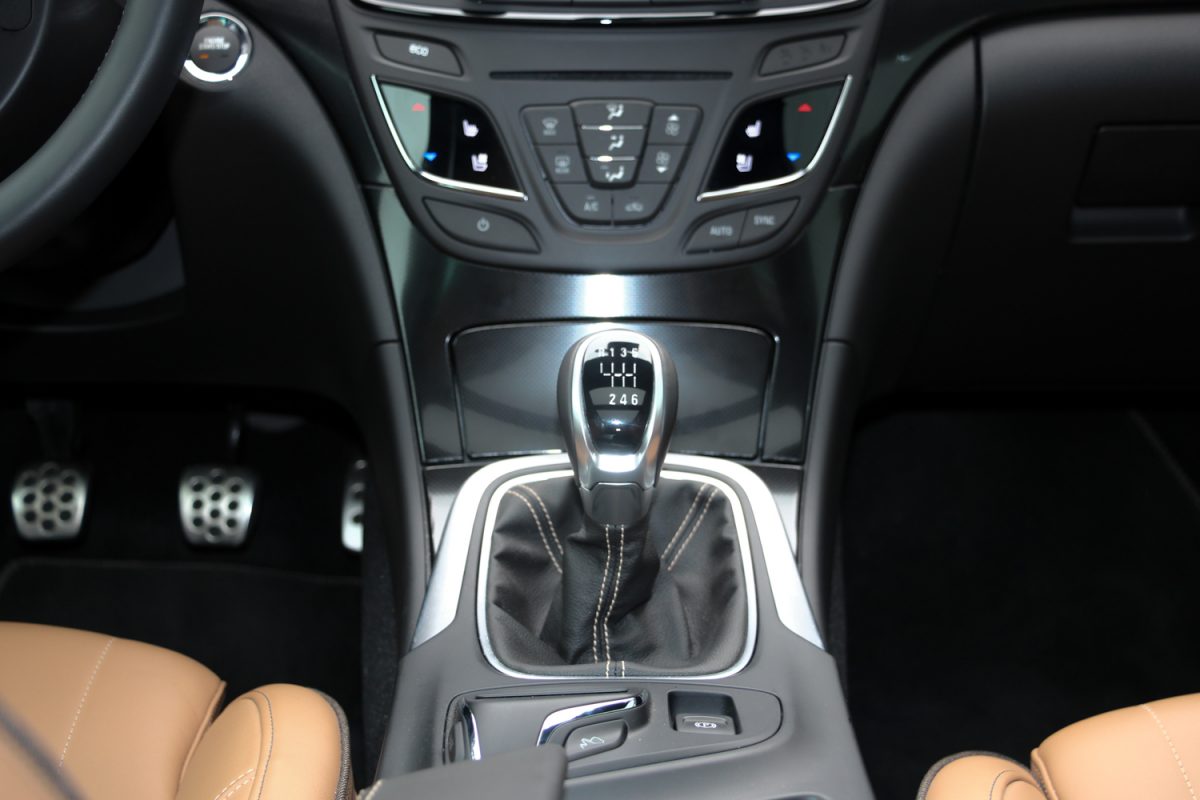 OPEL INSIGNIA
