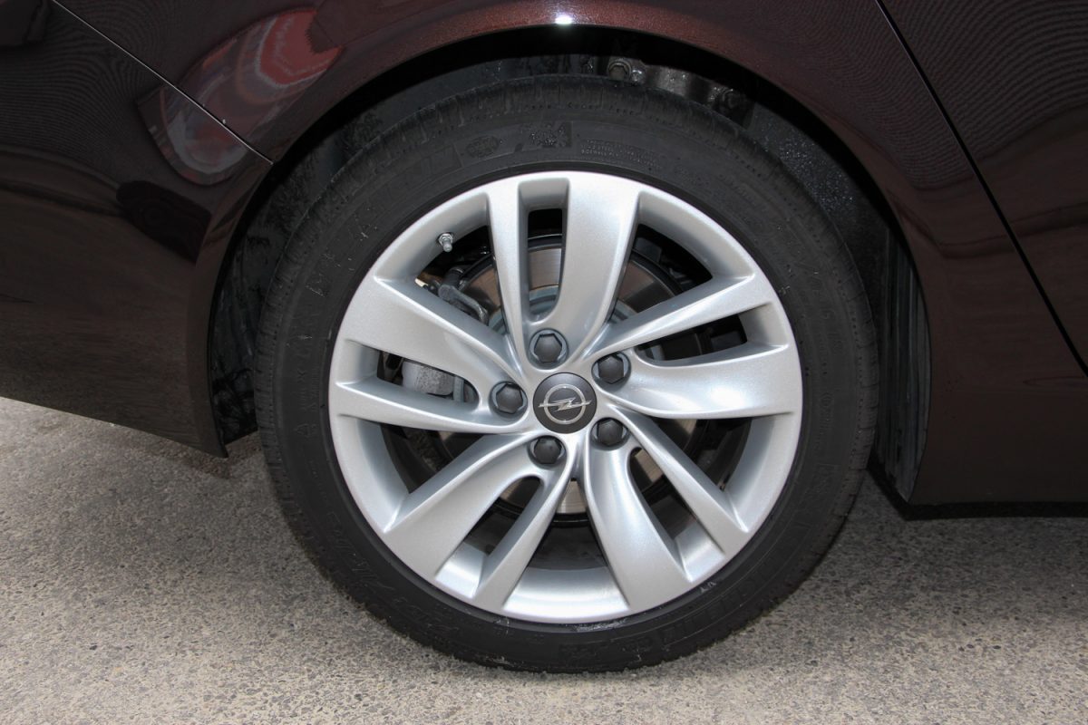 OPEL INSIGNIA