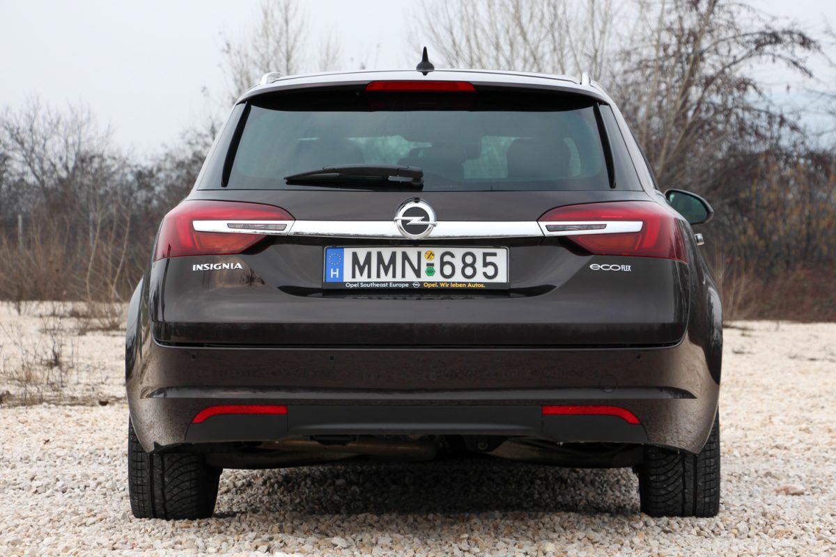 OPEL INSIGNIA