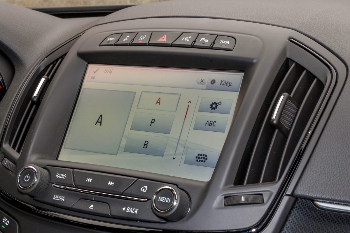 OPEL INSIGNIA