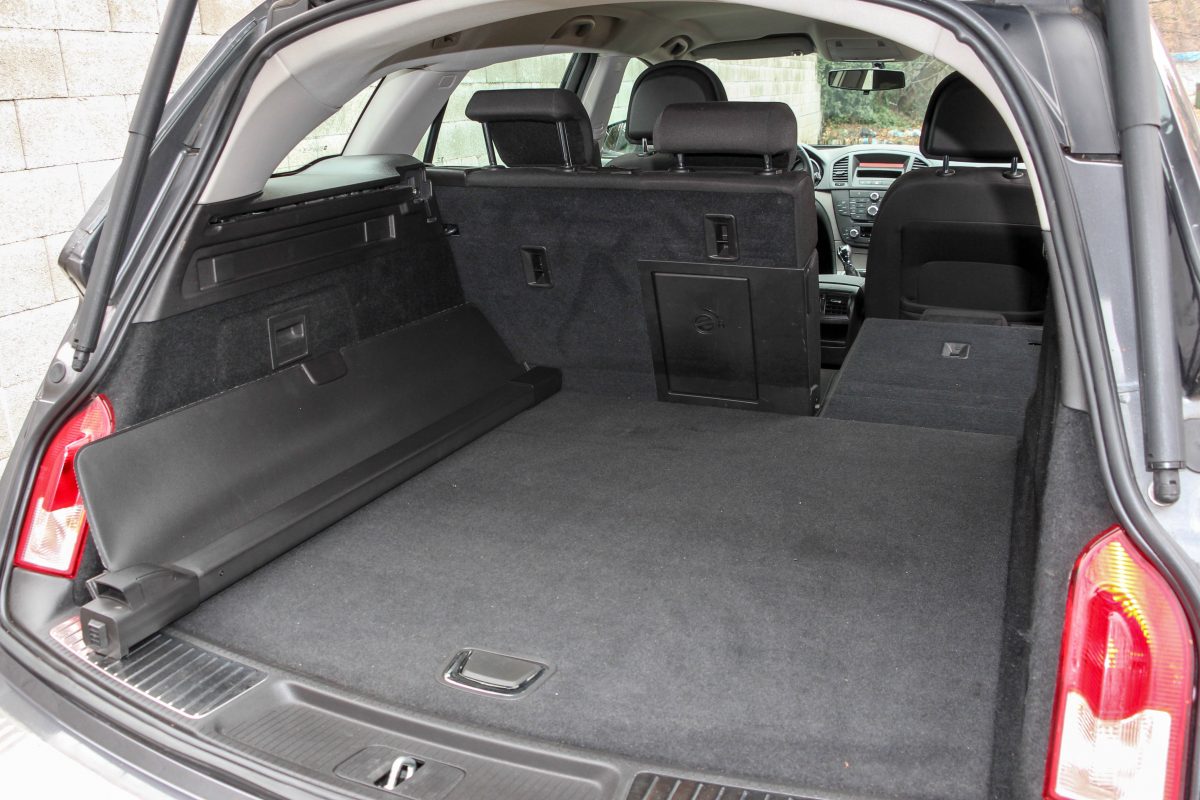 OPEL INSIGNIA