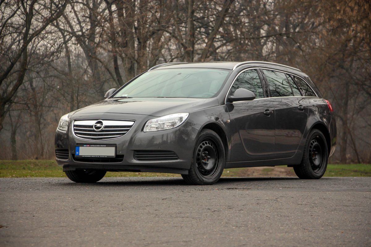 OPEL INSIGNIA