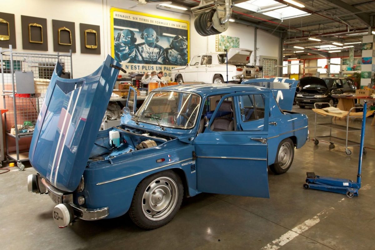 RENAULT