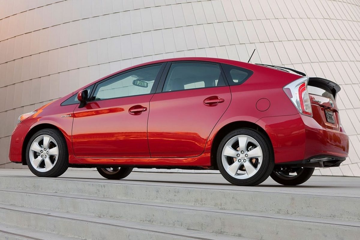 TOYOTA PRIUS