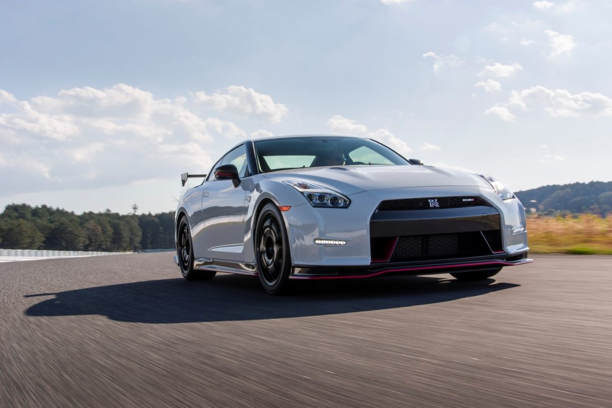 NISSAN GT-R