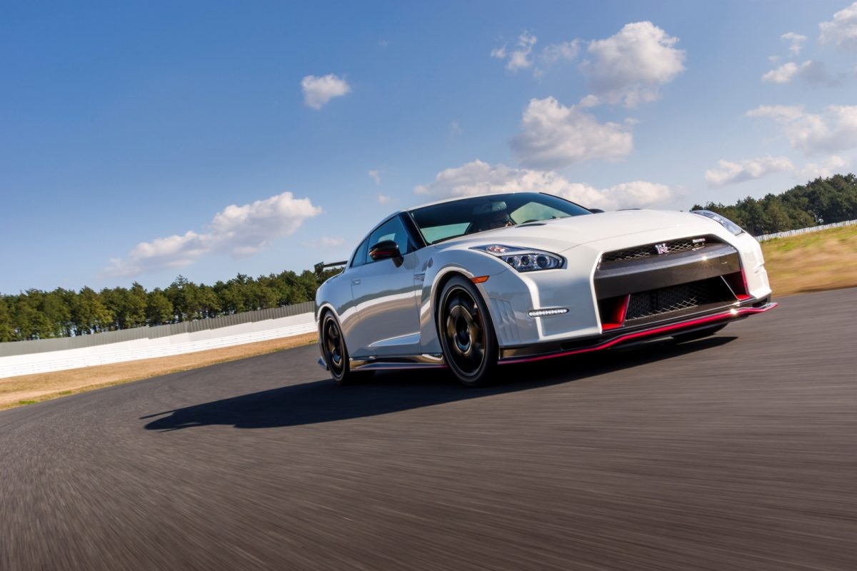 NISSAN GT-R