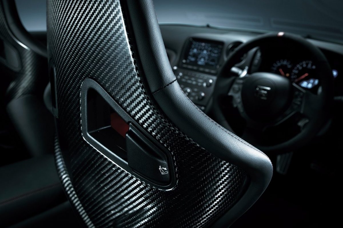 NISSAN GT-R