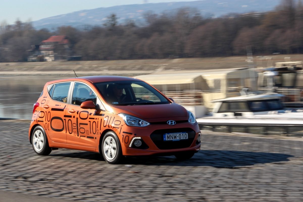 HYUNDAI I10