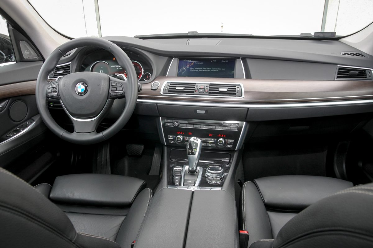 BMW 5-ÖS SOROZAT
