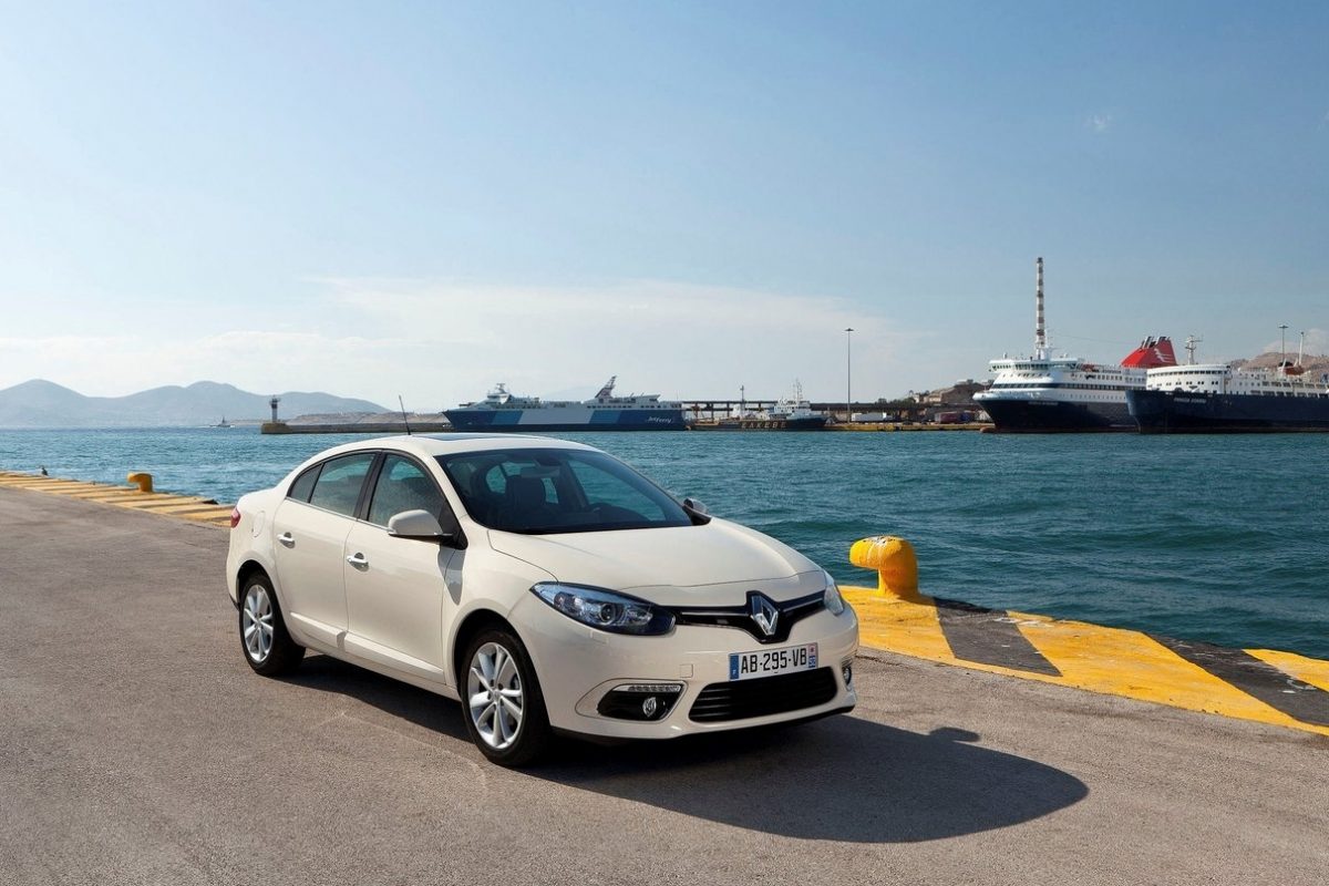 RENAULT
