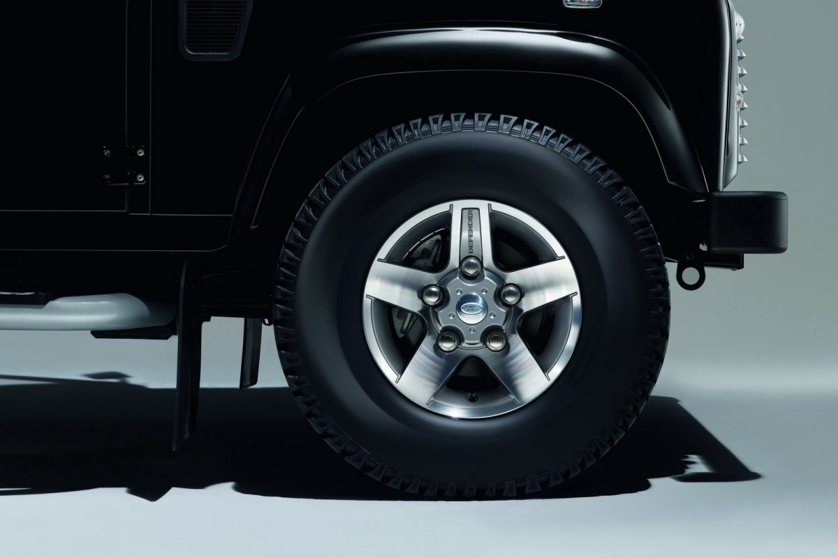 LAND ROVER