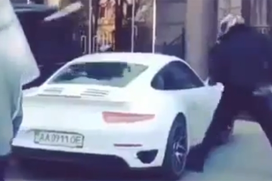 PORSCHE