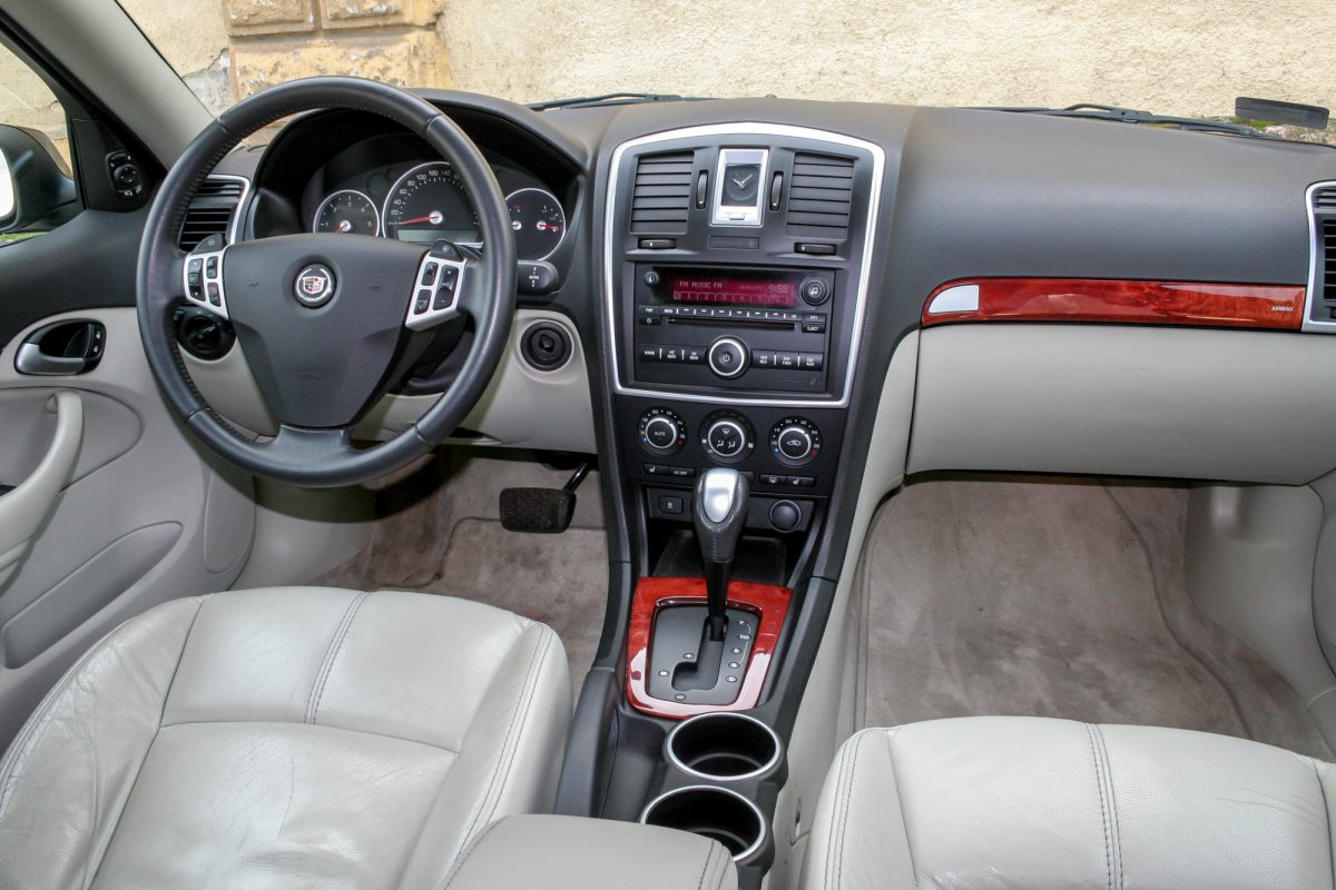 CADILLAC BLS