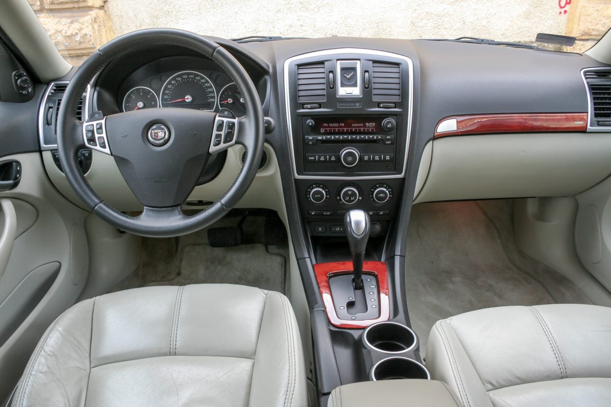 CADILLAC BLS