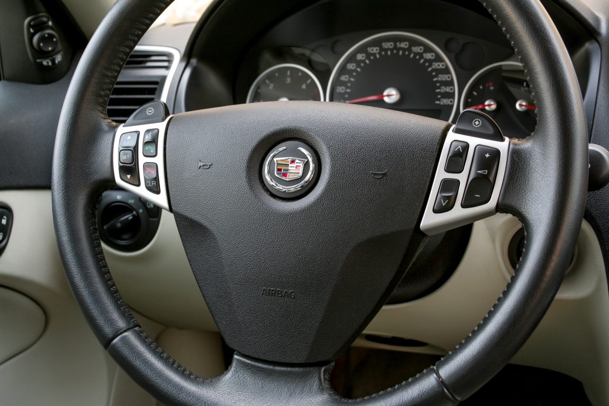 CADILLAC BLS