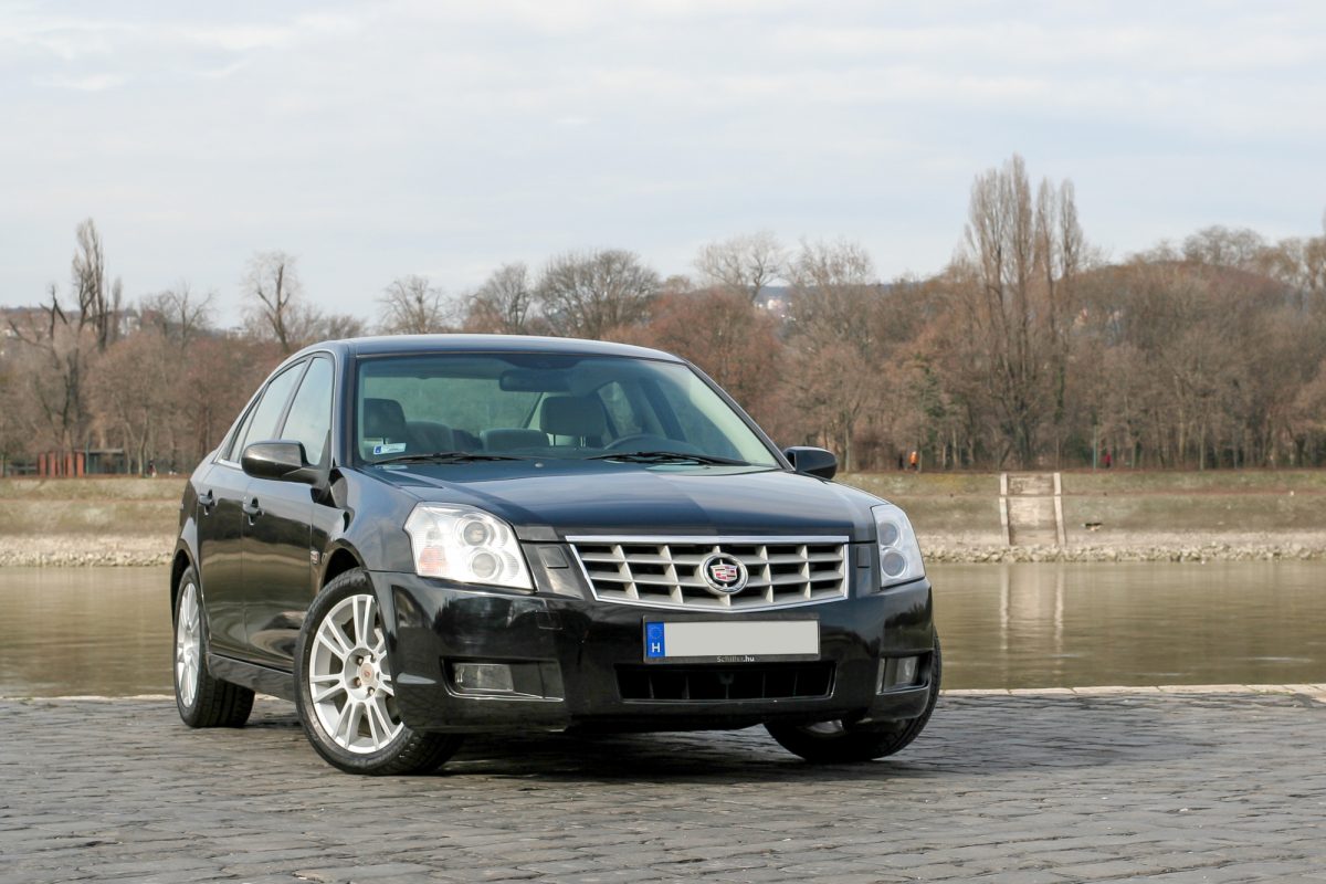 CADILLAC BLS