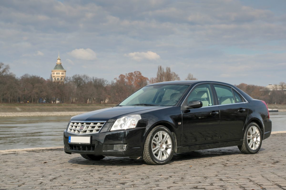 CADILLAC BLS