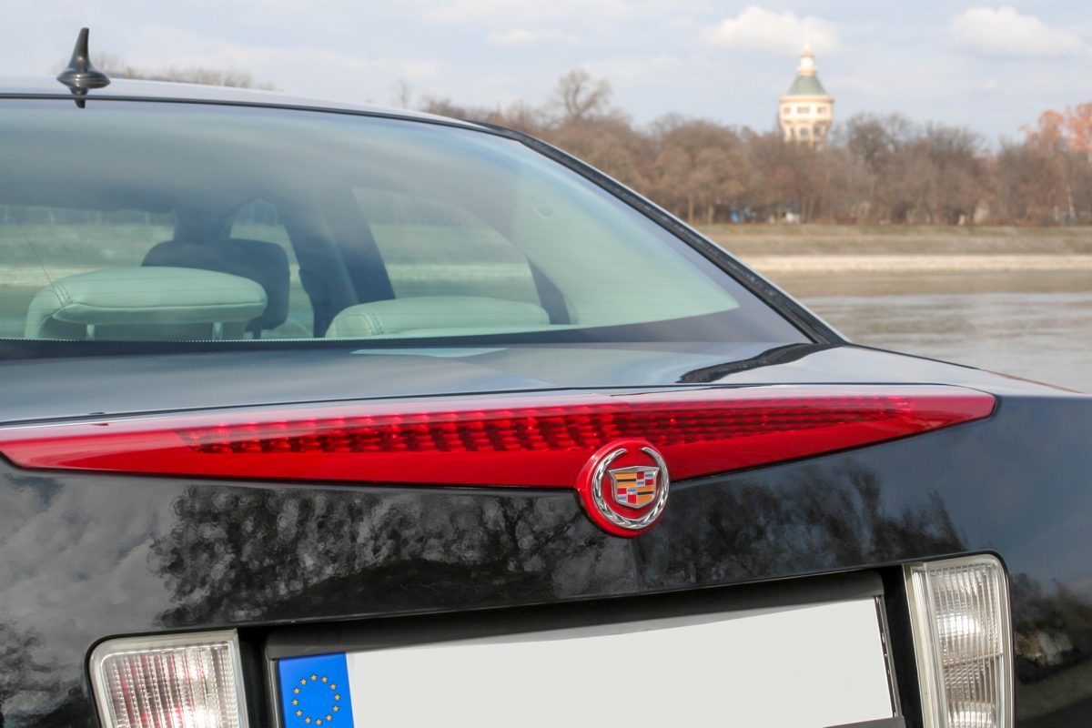 CADILLAC BLS