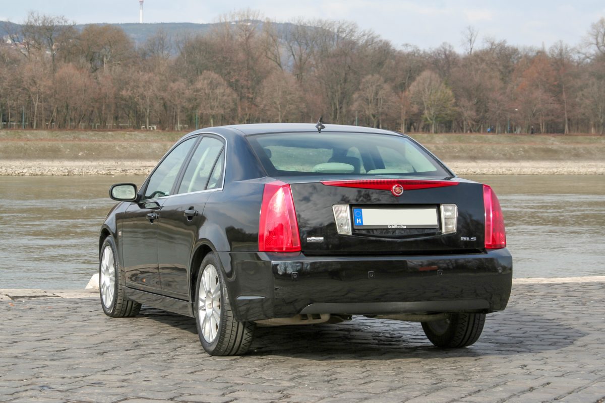 CADILLAC BLS