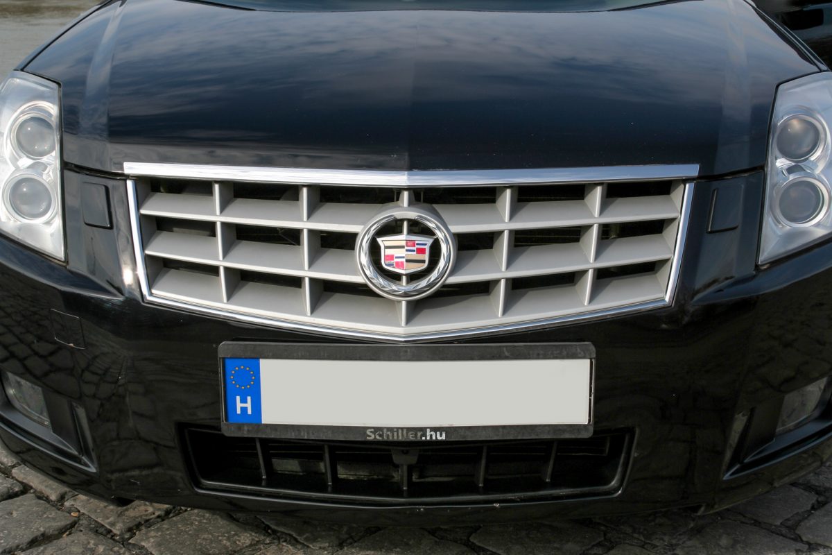 CADILLAC BLS