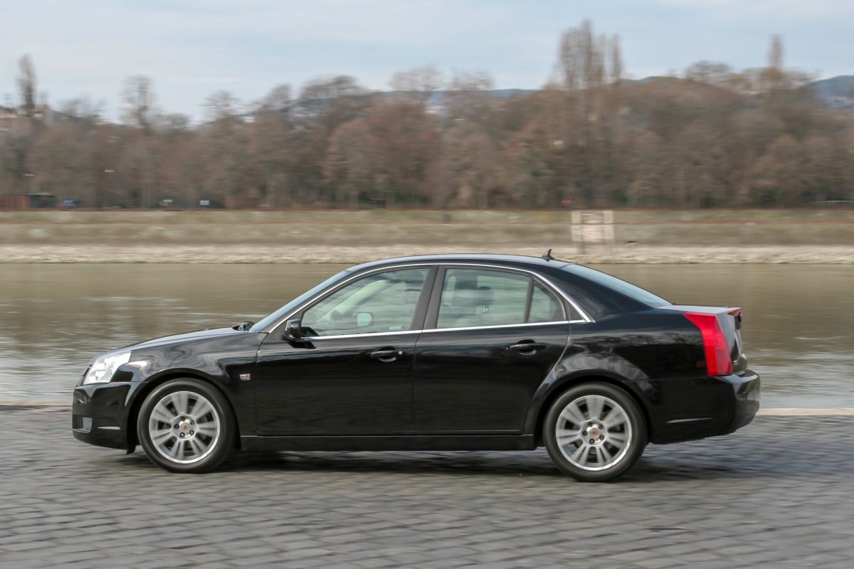 CADILLAC BLS