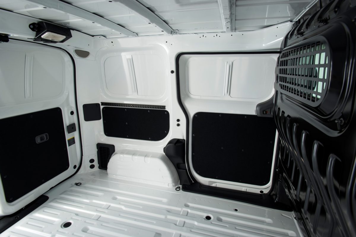 NISSAN NV200