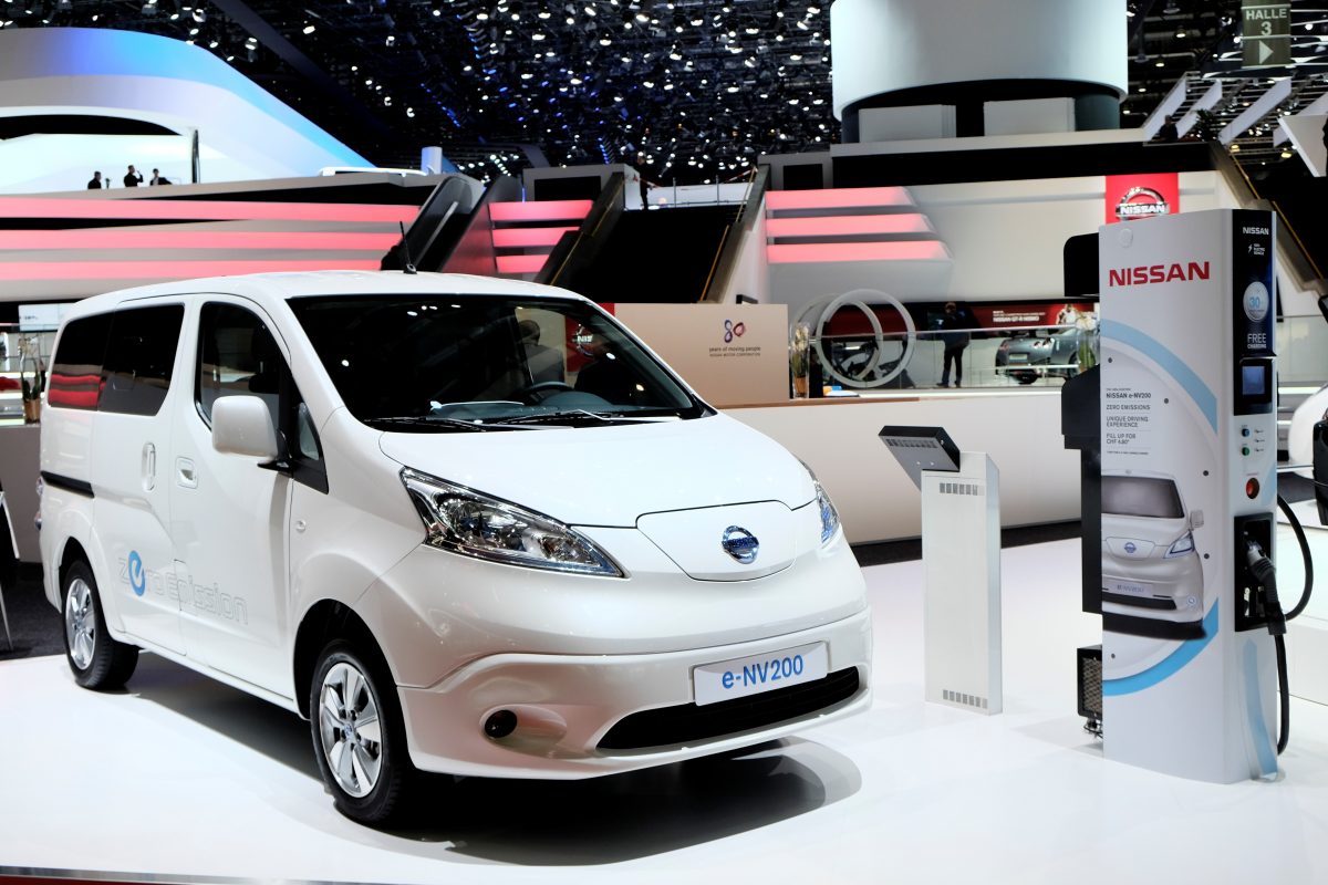 NISSAN NV200