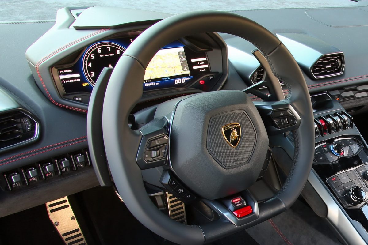 LAMBORGHINI