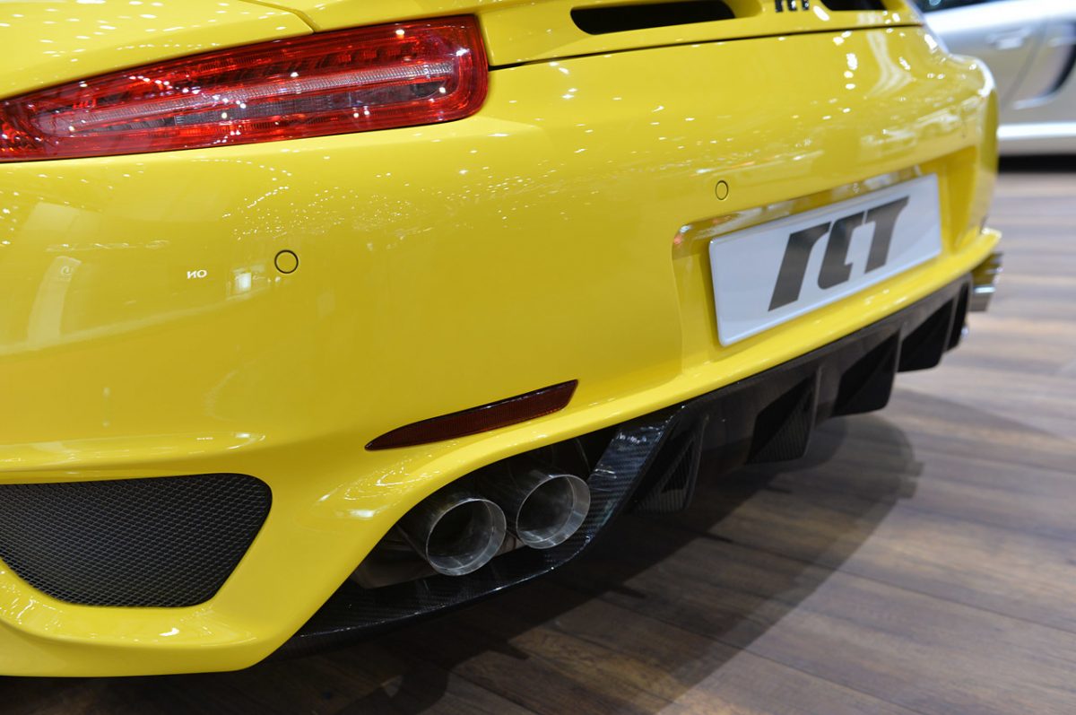 PORSCHE