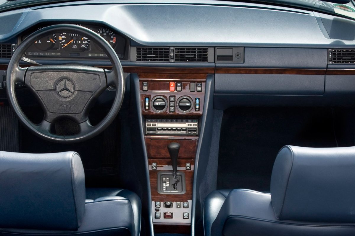 MERCEDES-BENZ