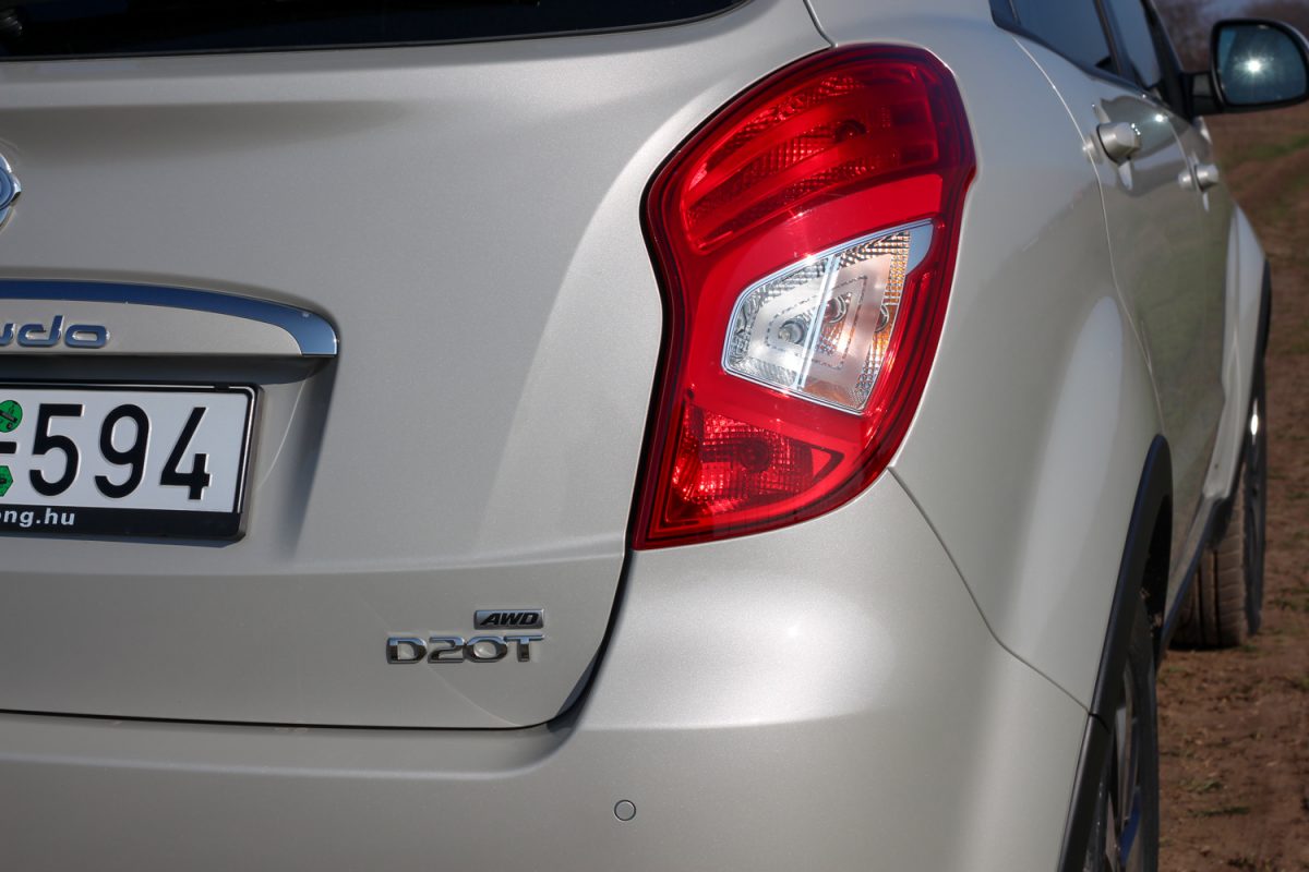 SSANGYONG KORANDO