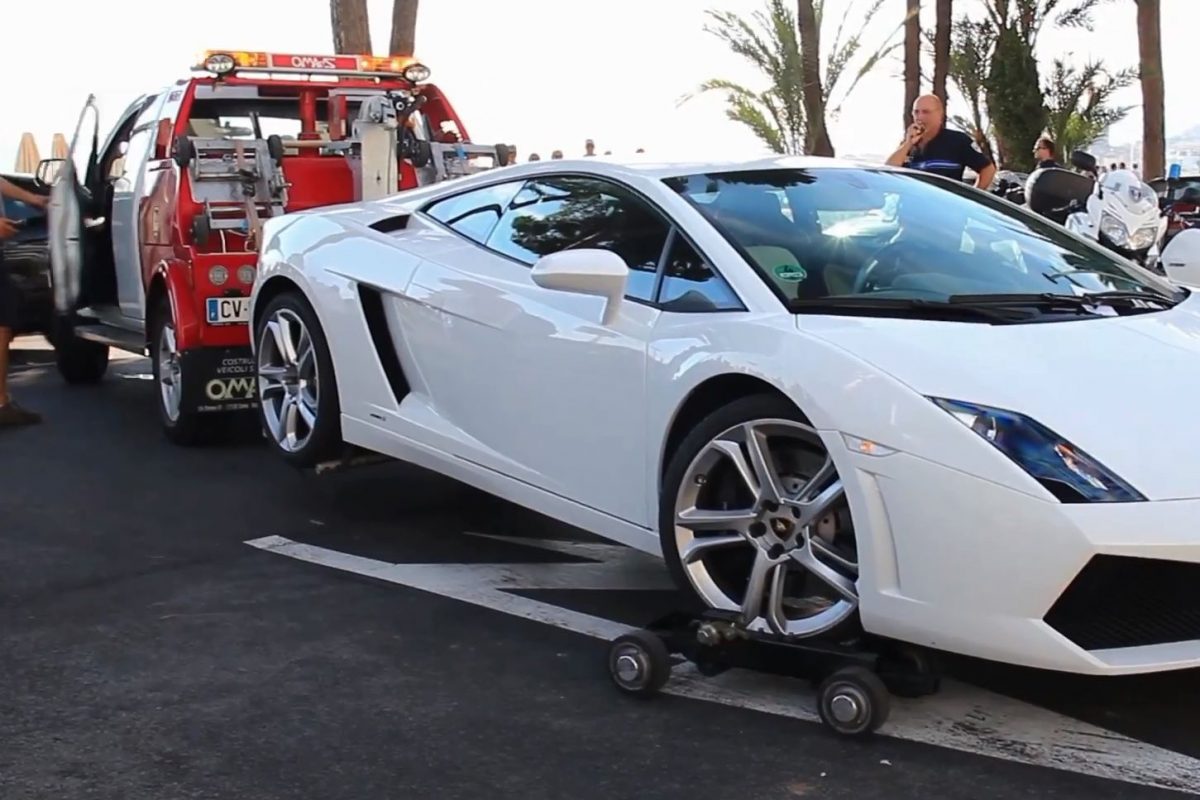 LAMBORGHINI